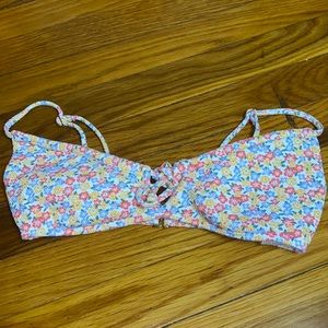 Textured Floral Hollister Bikini Top